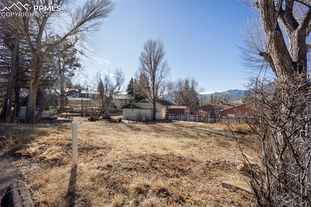 1318 W Platte Avenue