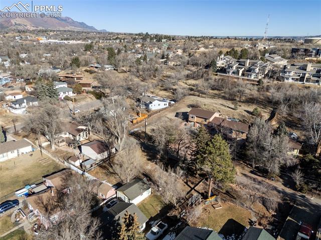 1318 W Platte Avenue