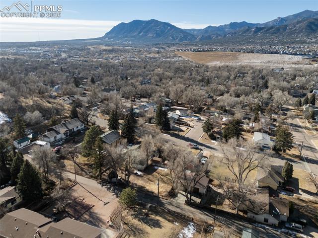 1318 W Platte Avenue