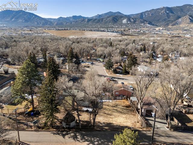 1318 W Platte Avenue