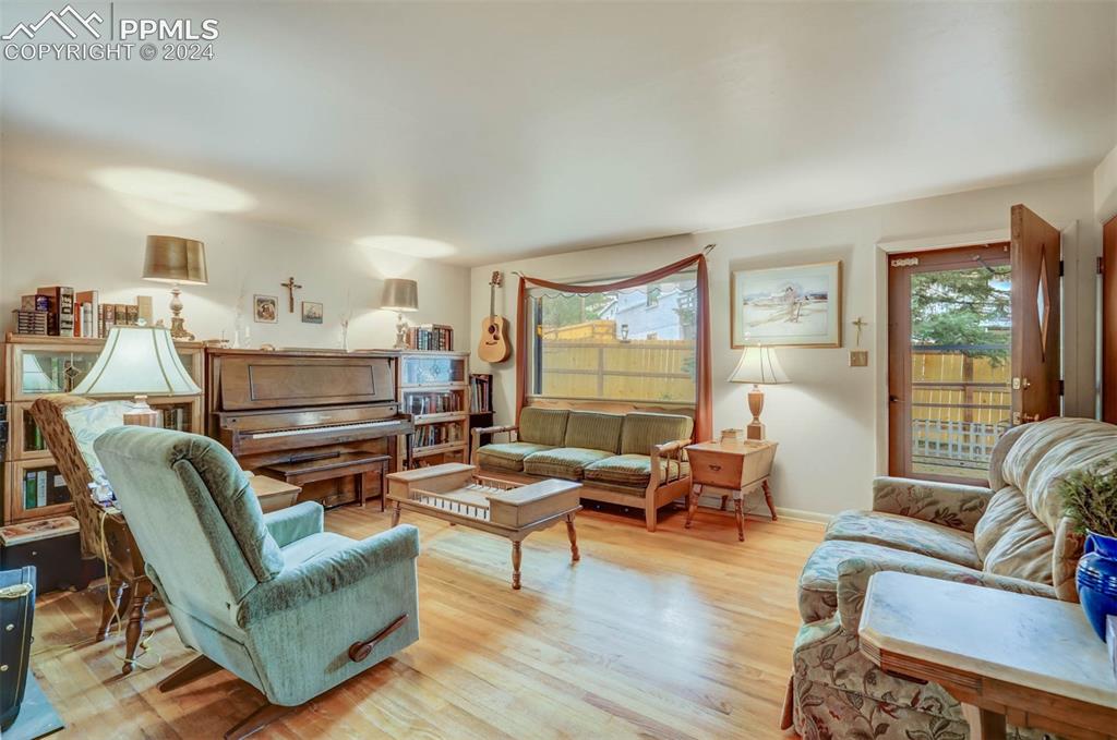16-18 Mount Washington Drive
