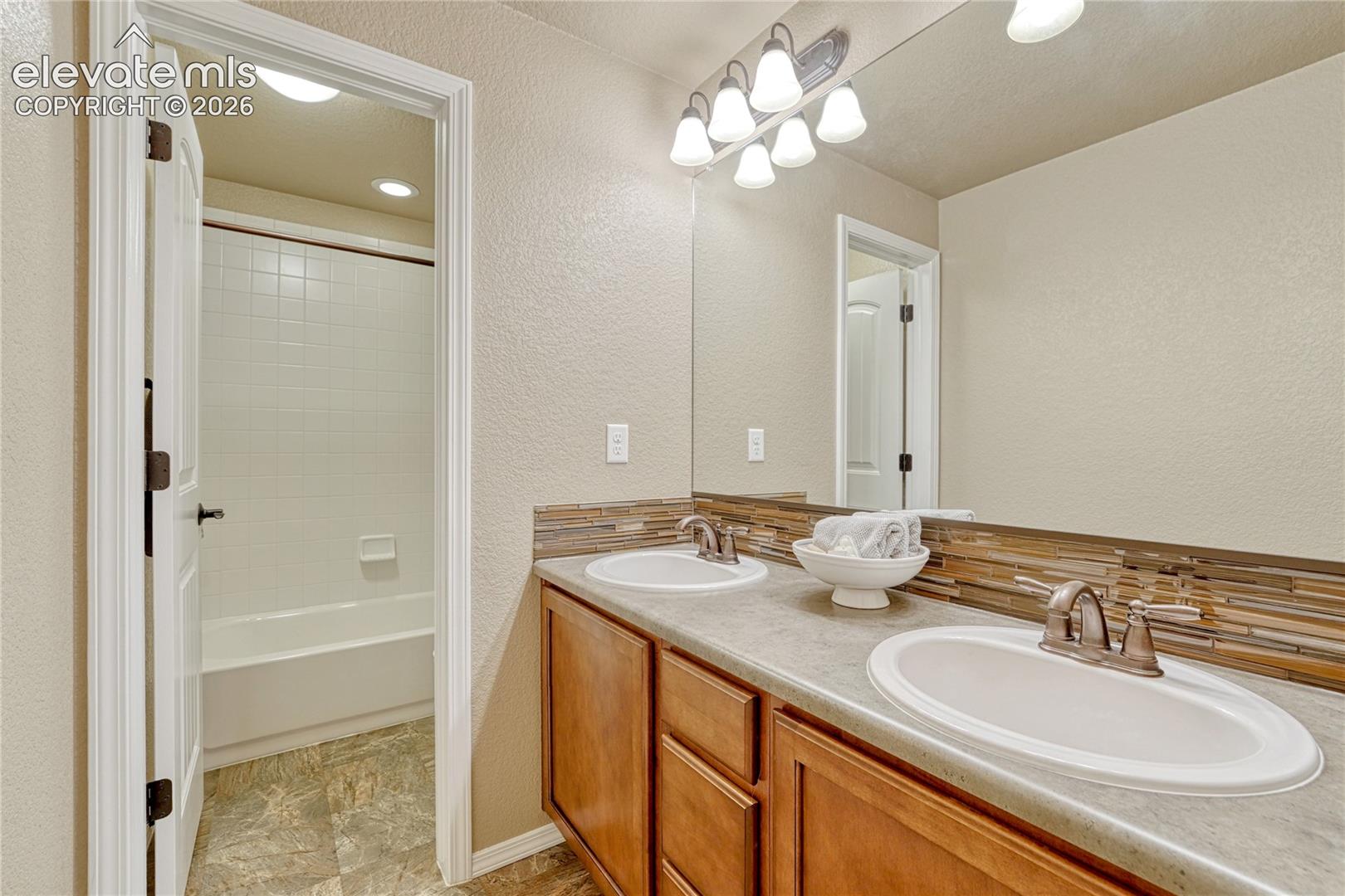 7163 Cottonwood Tree Drive