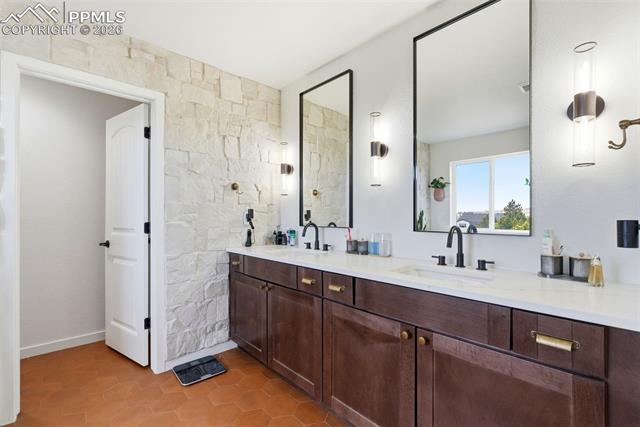 8608 Falcon Nest Court