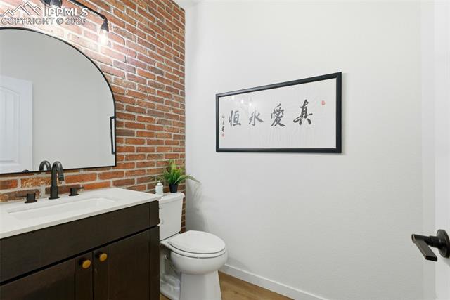 8608 Falcon Nest Court