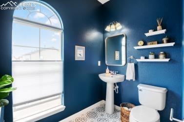 1046 Walters Point