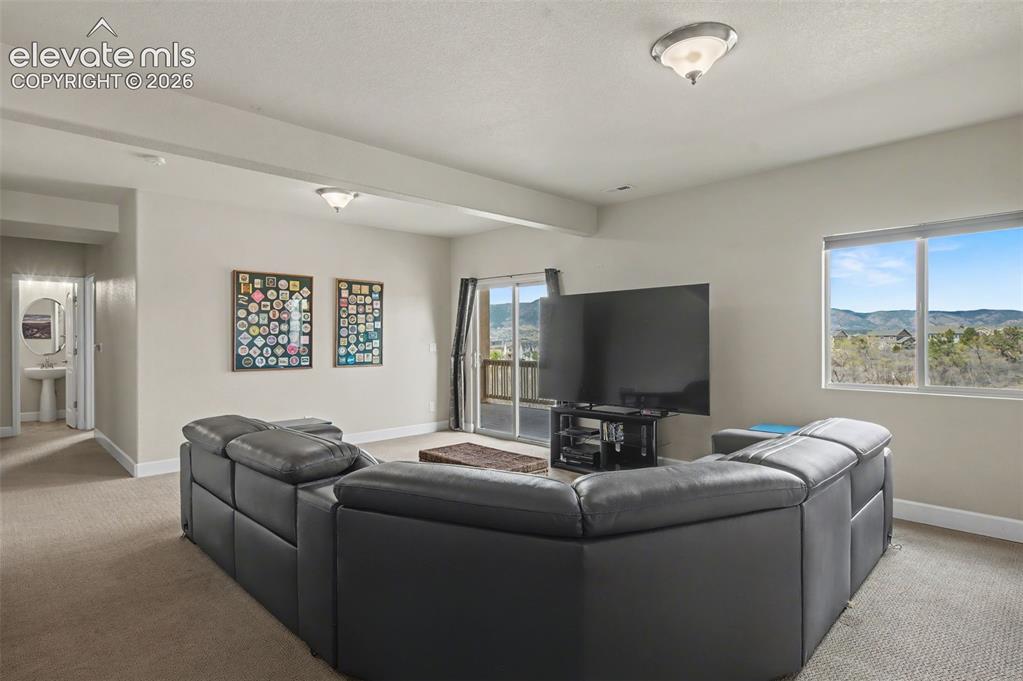 454 Pasada Way