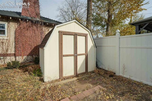 402 E Caramillo Street