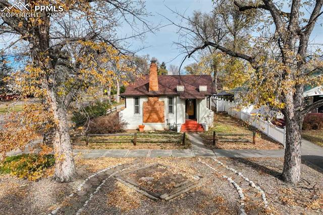 402 E Caramillo Street