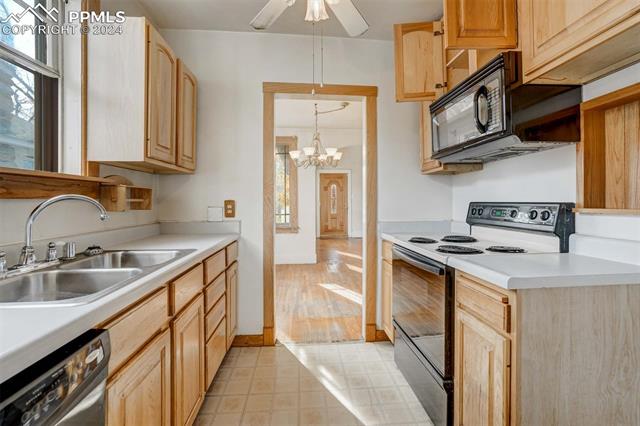 402 E Caramillo Street