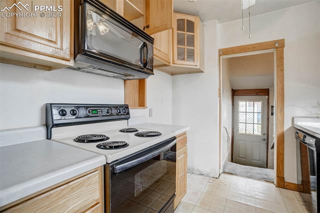 402 E Caramillo Street