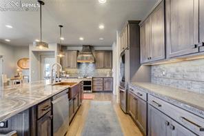 1040 Locklin Way