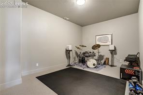 1040 Locklin Way