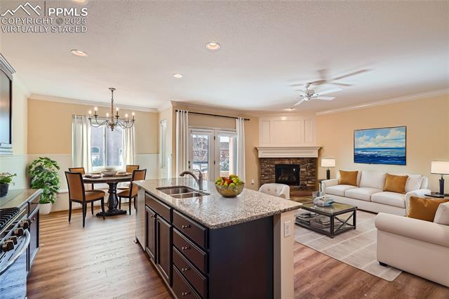 13005 Cake Bread Heights