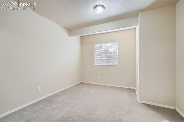 13005 Cake Bread Heights