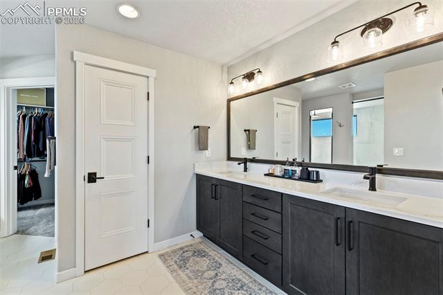 9912 Bison Valley Trail