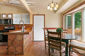 1020 Honey Locust Court