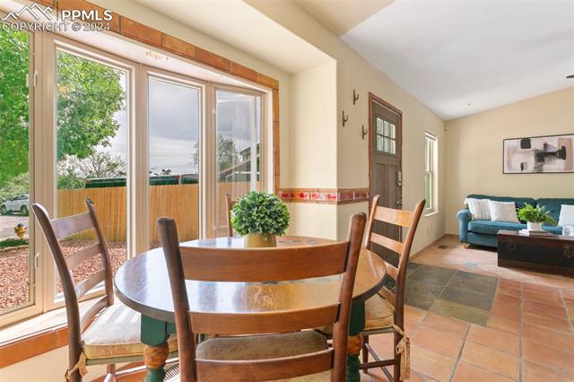 1020 Honey Locust Court