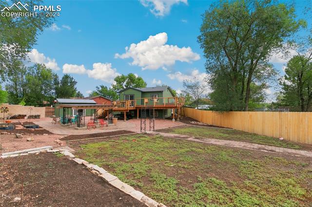 1020 Honey Locust Court