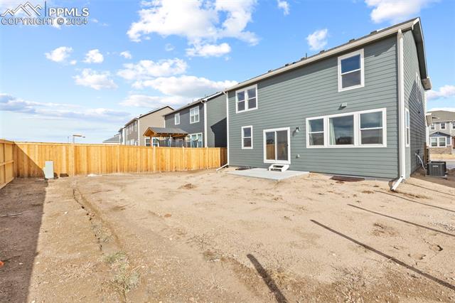 8022 Goldenray Place