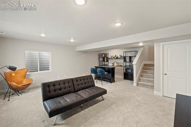 8022 Goldenray Place