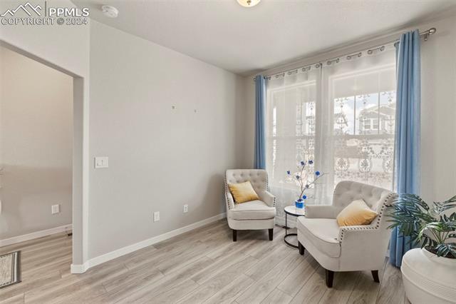 8022 Goldenray Place