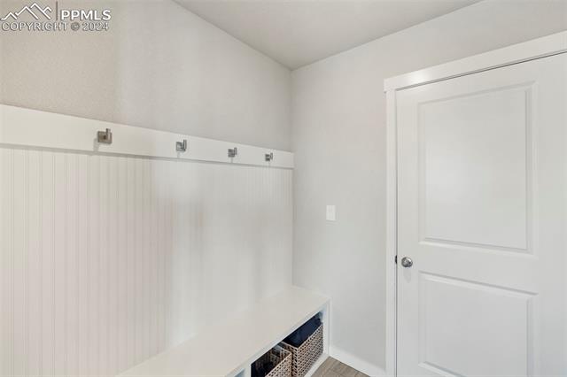 8022 Goldenray Place