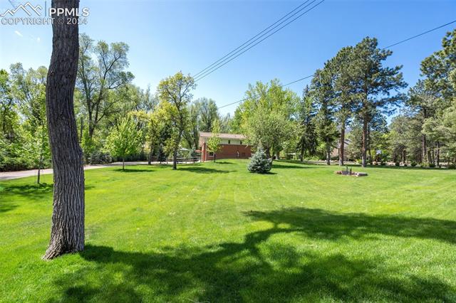 625 W Cheyenne Road