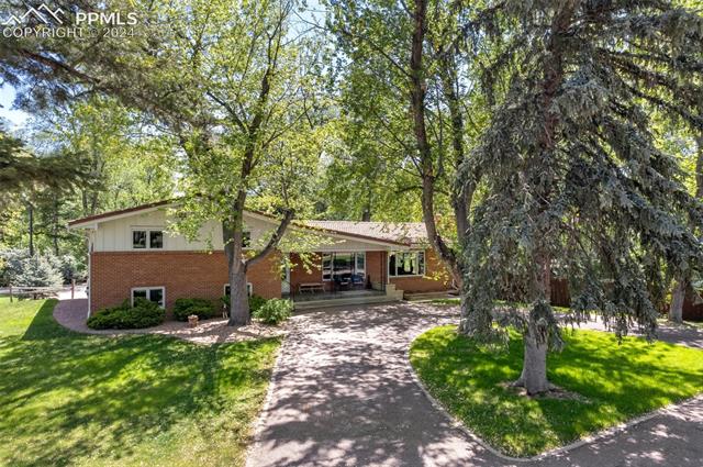 625 W Cheyenne Road