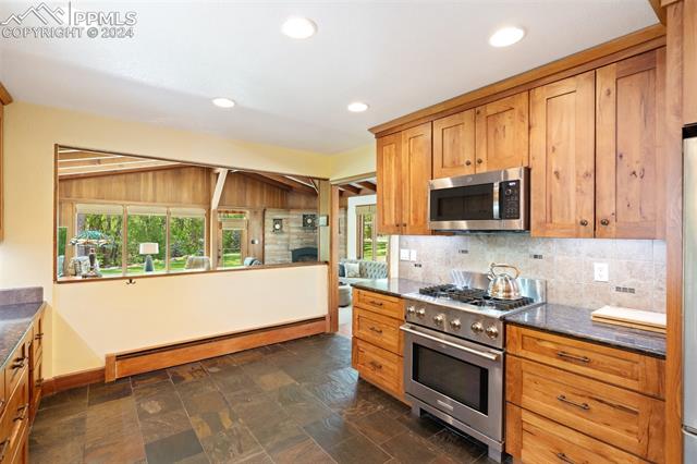 625 W Cheyenne Road