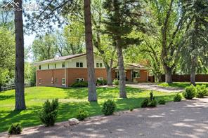 625 W Cheyenne Road