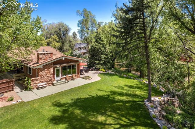 625 W Cheyenne Road