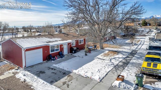1051 Western Drive