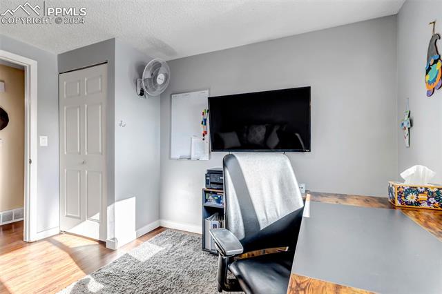 1051 Western Drive