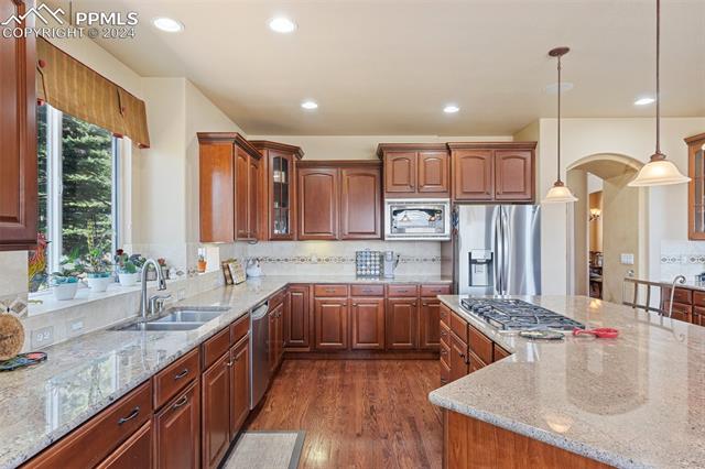 9964 Oak Knoll Terrace