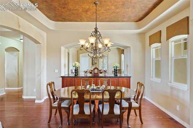 9964 Oak Knoll Terrace