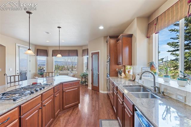 9964 Oak Knoll Terrace