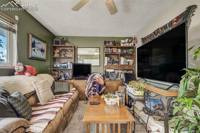 2124 Whitewood Drive