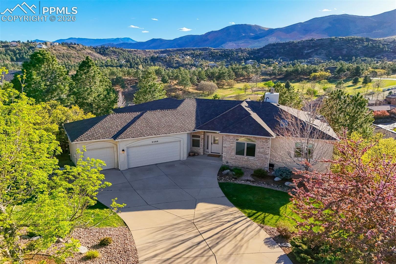 2285 Angelbluff Court