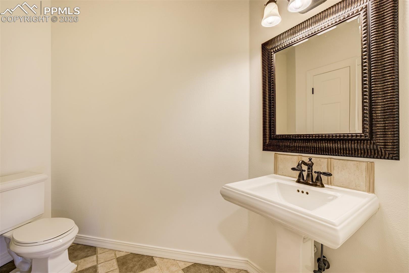 2285 Angelbluff Court
