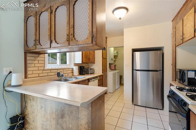 1714 N Chelton Road