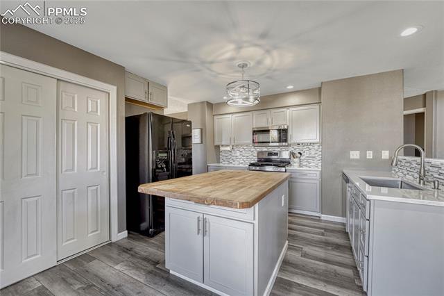 6075 Wheatgrass Drive