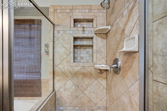 6055 Fescue Drive