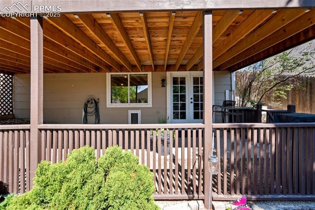 6055 Fescue Drive