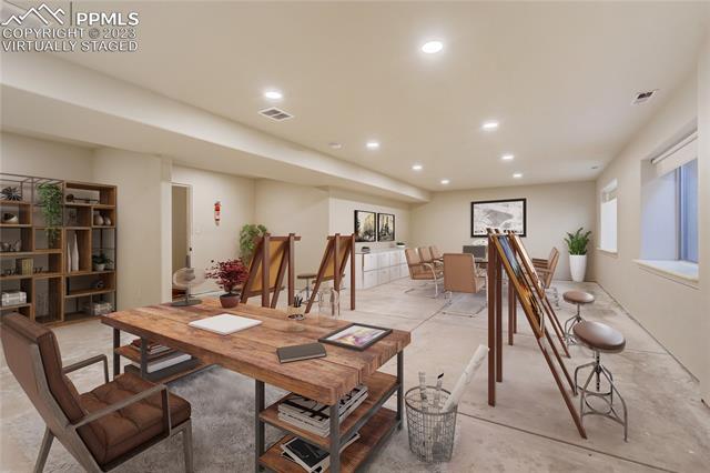 1909 La Bellezza Grove