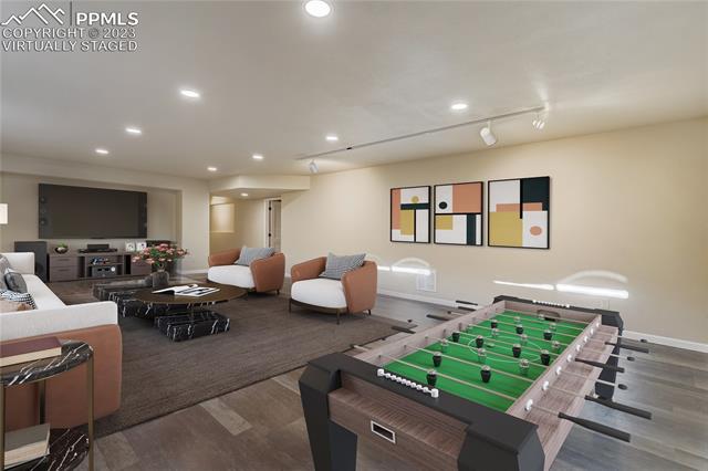 1909 La Bellezza Grove