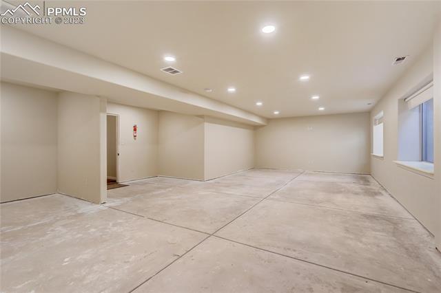 1909 La Bellezza Grove