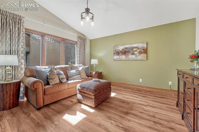 1545 Laird Circle