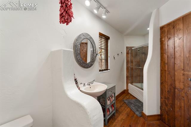 14 N 33rd Street