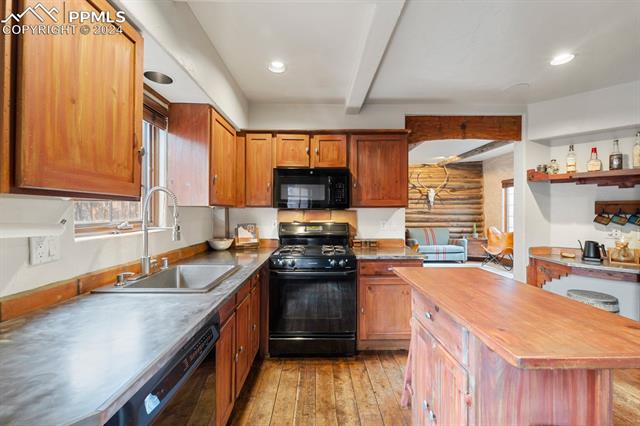 14 N 33rd Street