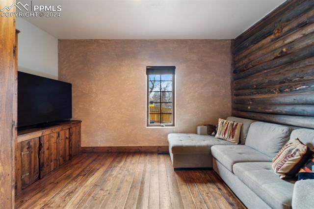 14 N 33rd Street